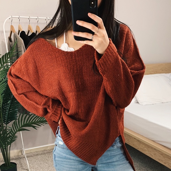 🆕 Amelia - Brick High-Low Sweater - Picture 4 of 6